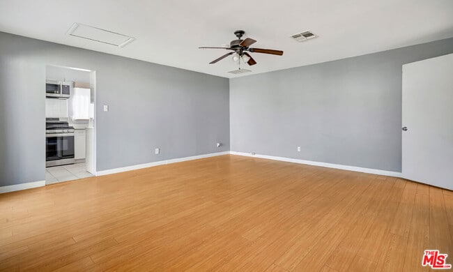 Photo - 15157 Valleyheart Dr