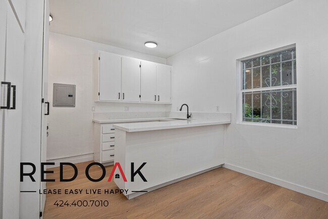 Photo - 1965 Wilcox Ave Unit 3