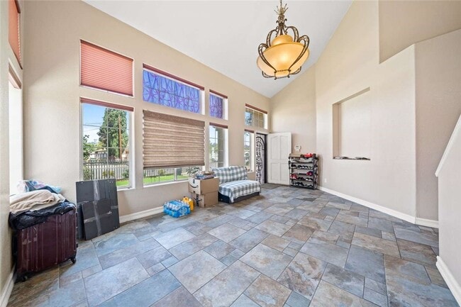 Photo - 1010 W Wilson St