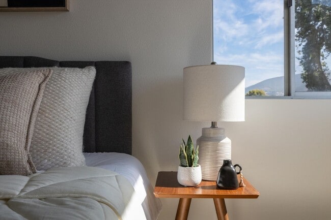 Photo - 1560 Circa Del Lago