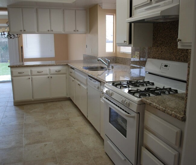 Photo - 1712 Glenview Dr