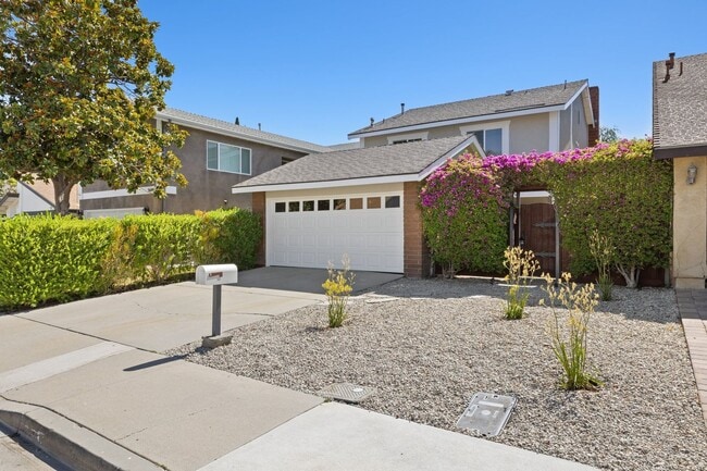 Building Photo - Beautifully Updated Home in Lake Lindero