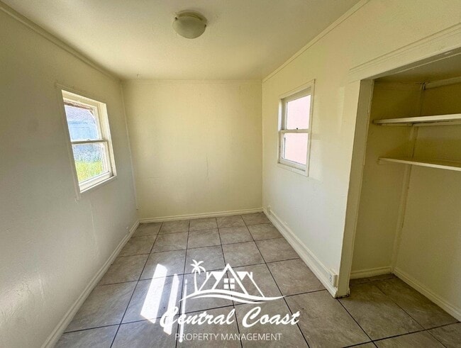 Building Photo - 0 E Chapel St