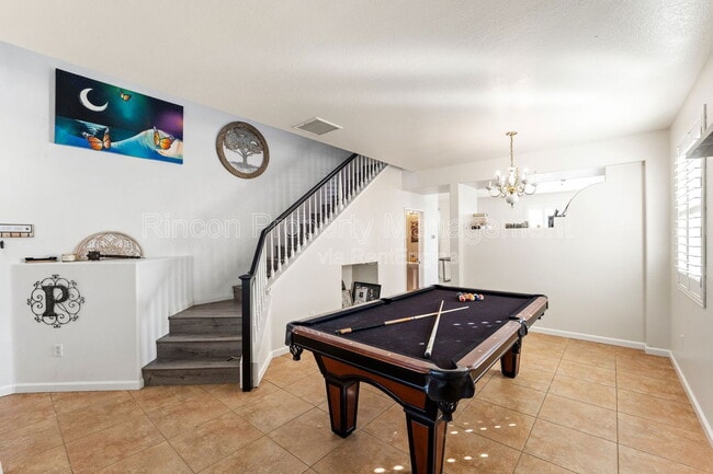 Photo - 954 Taylor Ln