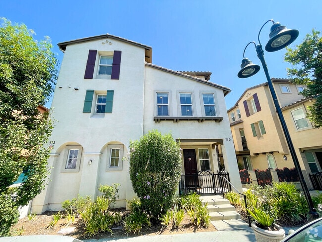Building Photo - 710 S San Fernando Blvd Unit 101 Rental