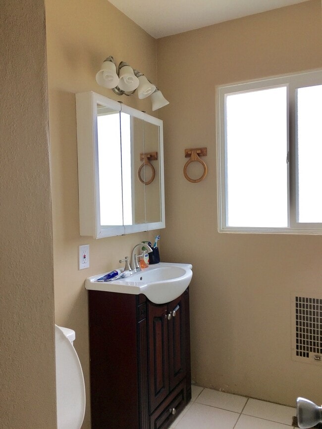 Photo - Beautiful 3 bedrooms house in Chula Vista