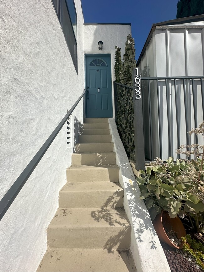Photo - 1633 Glenwood Dr Unit A