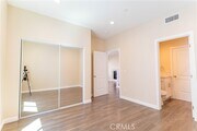 Photo - 9246 Cedros Ave