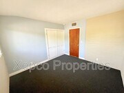 Photo - 1680 E Mesquite Ave House