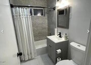 Photo - 723 W Robert Ave