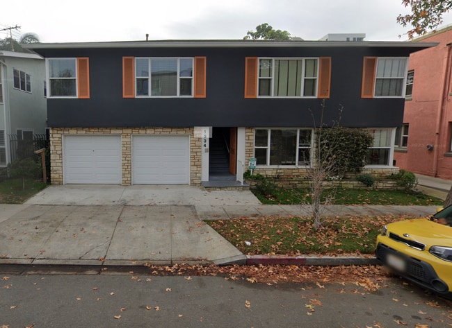 Photo - 1334 E 1st St Unit 2