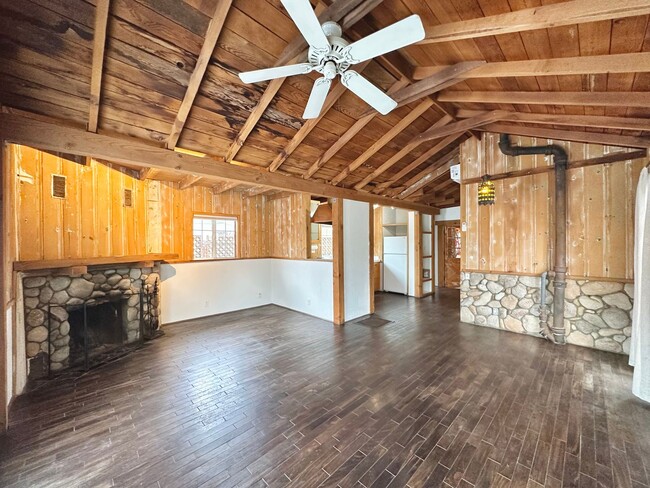 Photo - 1 Bed + 1 Bath Cottage | Hollywood By the Sea | Unfurnished