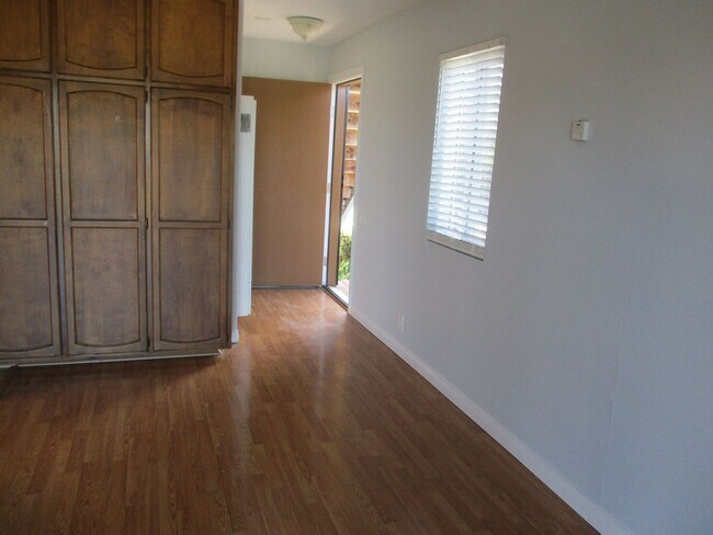 Photo - 2236 Chatsworth Blvd