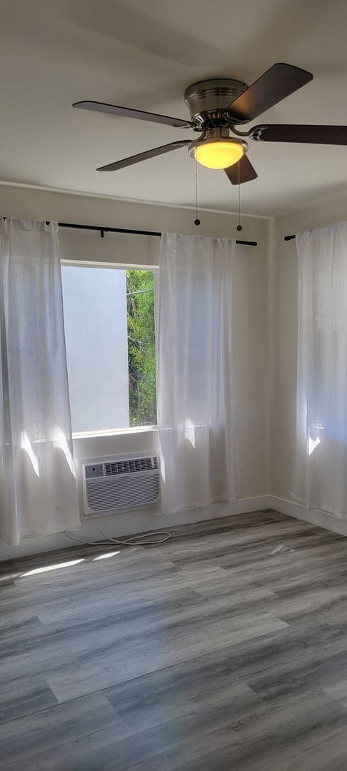 Photo - Hayworth Unit 361-8