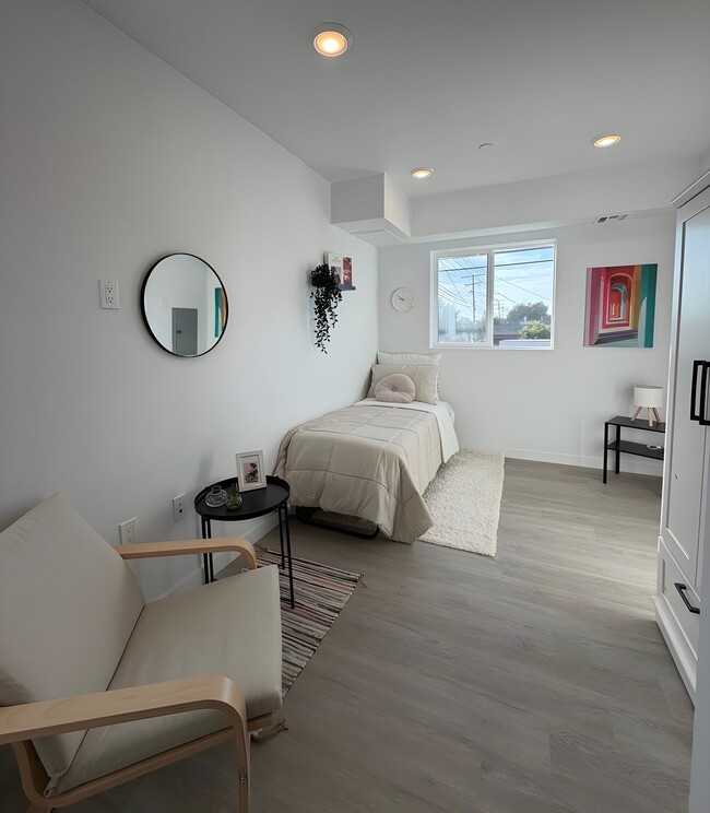Photo - 10705 Avalon Blvd Unit 215