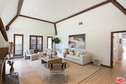 Photo - 137 N Poinsettia Pl