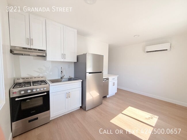 Building Photo - 3221 Granada St