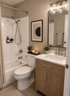 bathroom - 374 N Ave 57