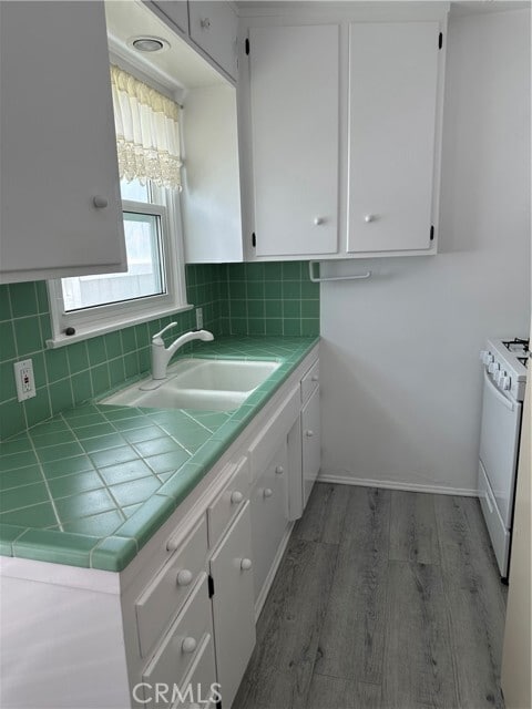 Photo - 422 Fernleaf Ave