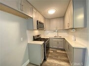Photo - 539 W George St