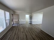 Photo - 1931 W Burnett St