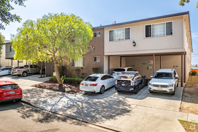 1822 W. El Segundo Blvd. - 1822 W. El Segundo Blvd. Apartments