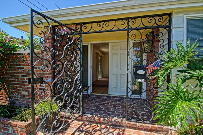 Photo - SPACIOUS, BRIGHT & AIRY, 3BR2BA HOME W/ GR...