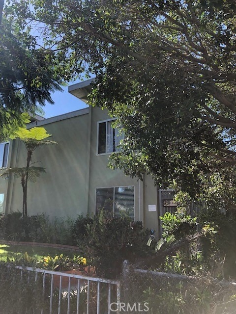 Photo - 1950 Cloverfield Blvd Unit 15