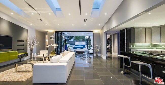 Photo - 12318 Sunset Blvd