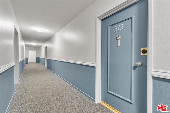 Photo - 4647 Willis Ave Unit 212