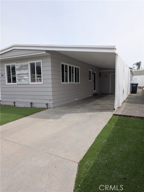 Photo - 281 Santa Clara Cir