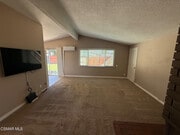 Photo - 1482 Paul St