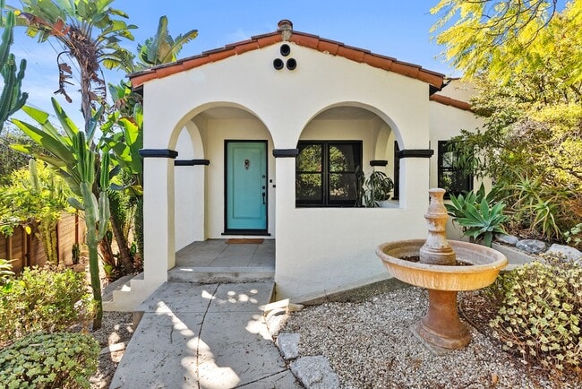 Building Photo - 2130 Apex Ave