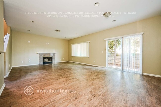 Photo - 20300 Vanowen St