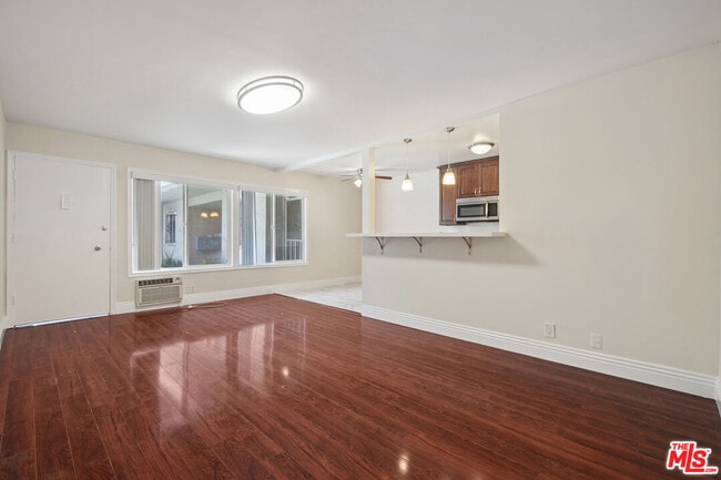 Photo - 1220 N Ogden Dr Unit 8