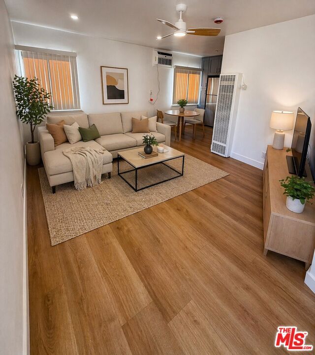 Building Photo - 5530 Bonner Ave Unit 5