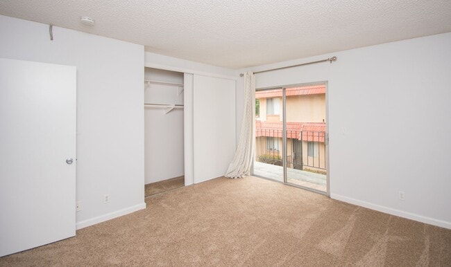 Photo - 637 Beverly Pl