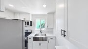Photo - SB - 1604-1606 Cooliage Apartment Unit 1604