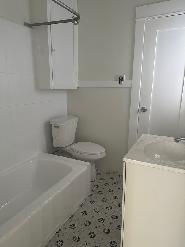 Photo - 205 W Palmer Ave