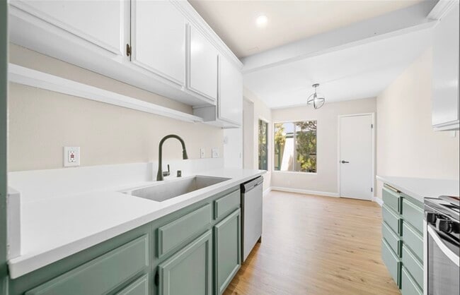 Kitchen - 20415 S Vermont Ave Condo Unit 8