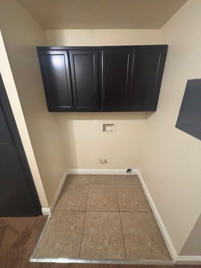 Photo - 435 W 90th St