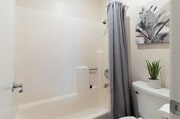 Photo - 25671 Le Parc Condo Unit 3