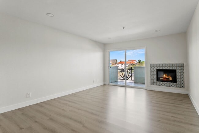 Newly Remodeled 1-Bed Condo in The Spectru... - Newly Remodeled 1-Bed Condo in The Spectru...