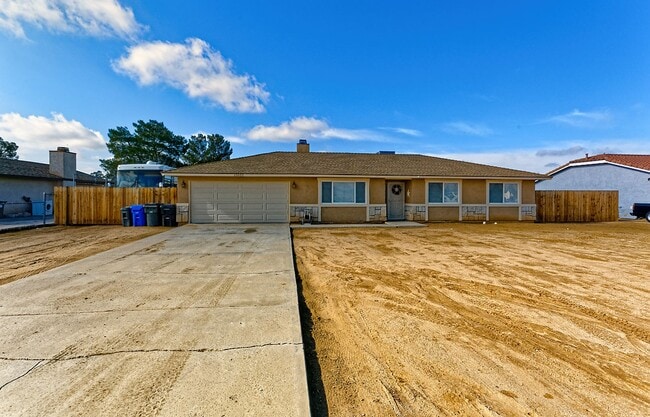 Building Photo - Desirable Apple Valley Single-Story on Expansive Lot | 3 Bed, 2 Bath Beauty