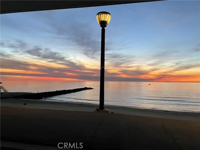 Photo - 615 Esplanade Unit 105