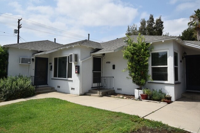 Photo - 4751 Kraft Ave Apartment Unit 4755