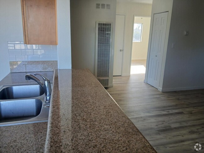 Building Photo - 818 Gaviota Ave Rental