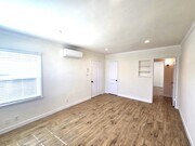 Photo - 1401 W Victory Blvd Unit 1401