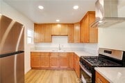 Photo - 10520 Myrtle St House