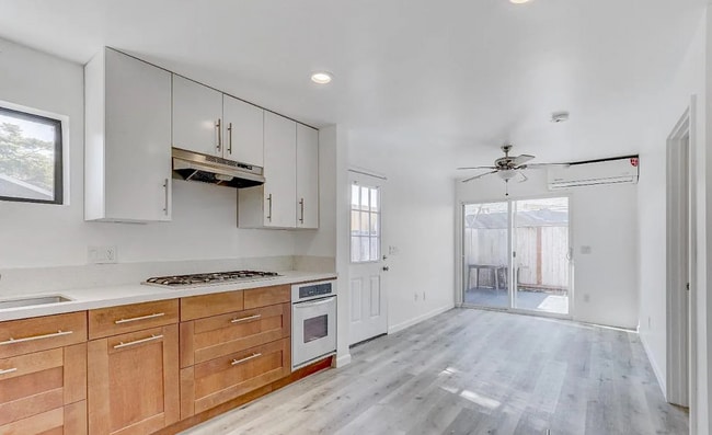 Photo - 2560-62 L St Unit 2562 L St